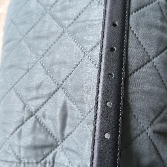 Authentic MEDIUM TRIOMPHE BELT IN TAURILLON LEATHER in excellent condition - Picture 8 of 11